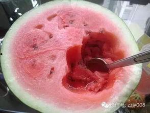 梦见用勺吃瓜,勺中瓜香，探寻潜意识中的味蕾之旅