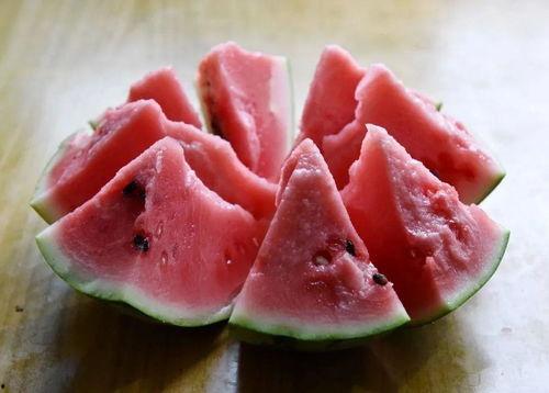 吴川本地吃瓜,本地吃瓜文化一探究竟