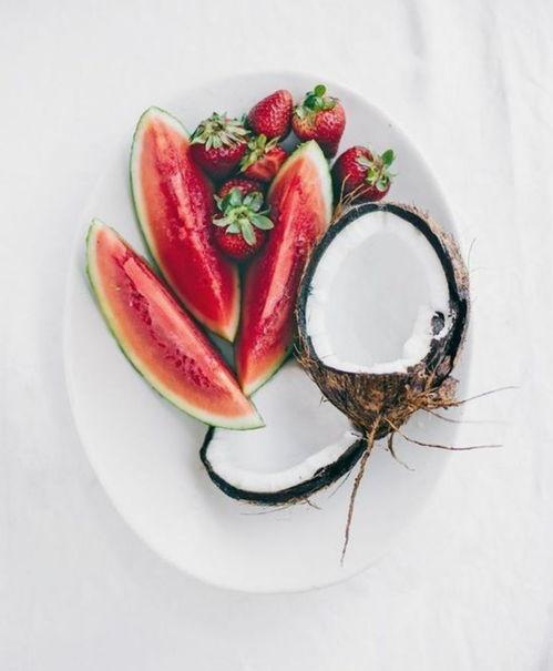 忧郁装深沉吃瓜,揭秘深沉吃瓜者的内心世界