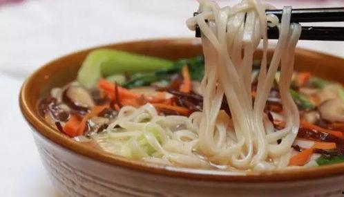 吃八瓜鱼面条,探寻传统美食的独特魅力